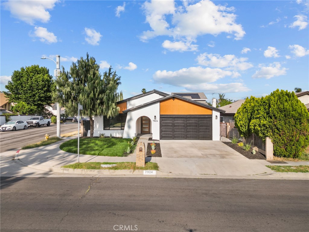 7924 Oso Avenue
