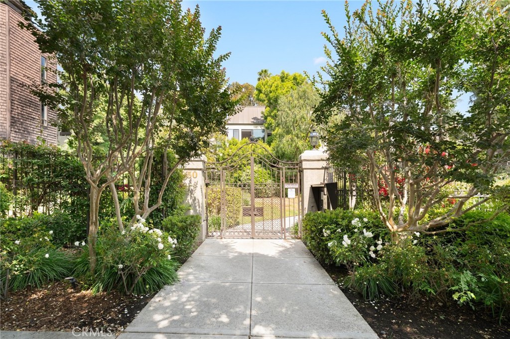 950 N Kings Road 160