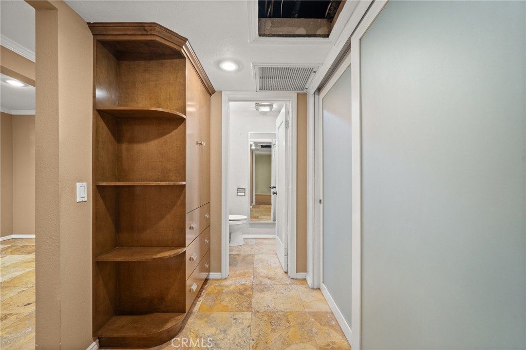 950 N Kings Road 160