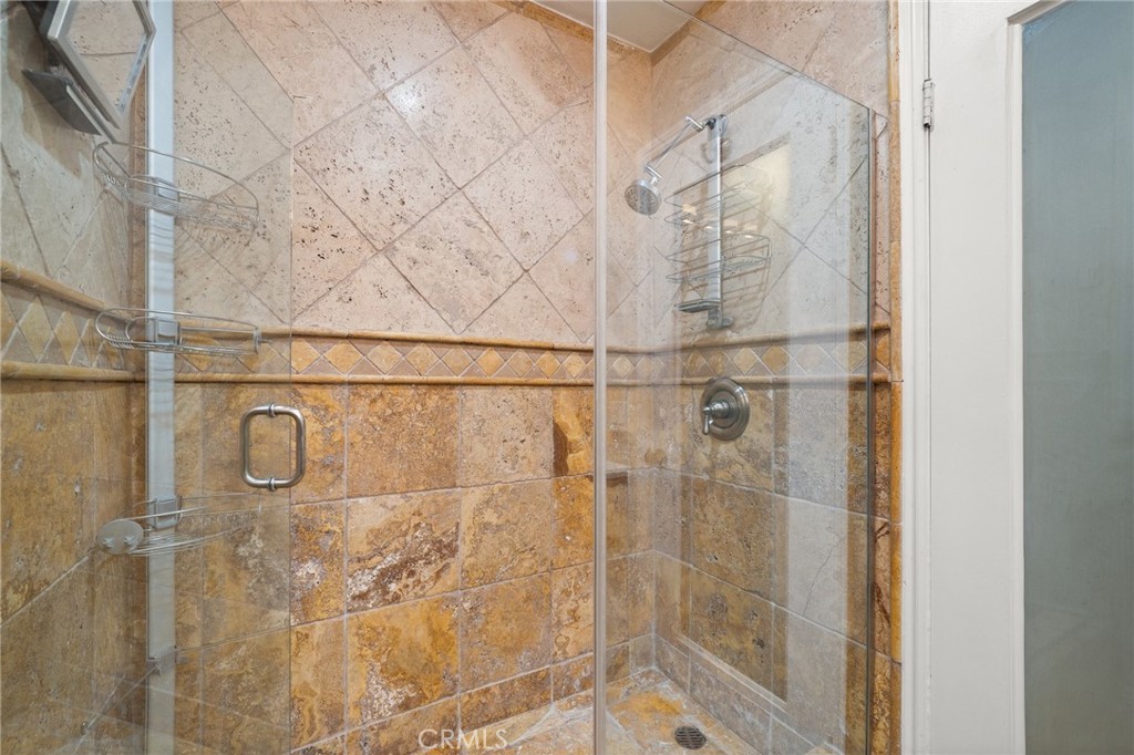 950 N Kings Road 160