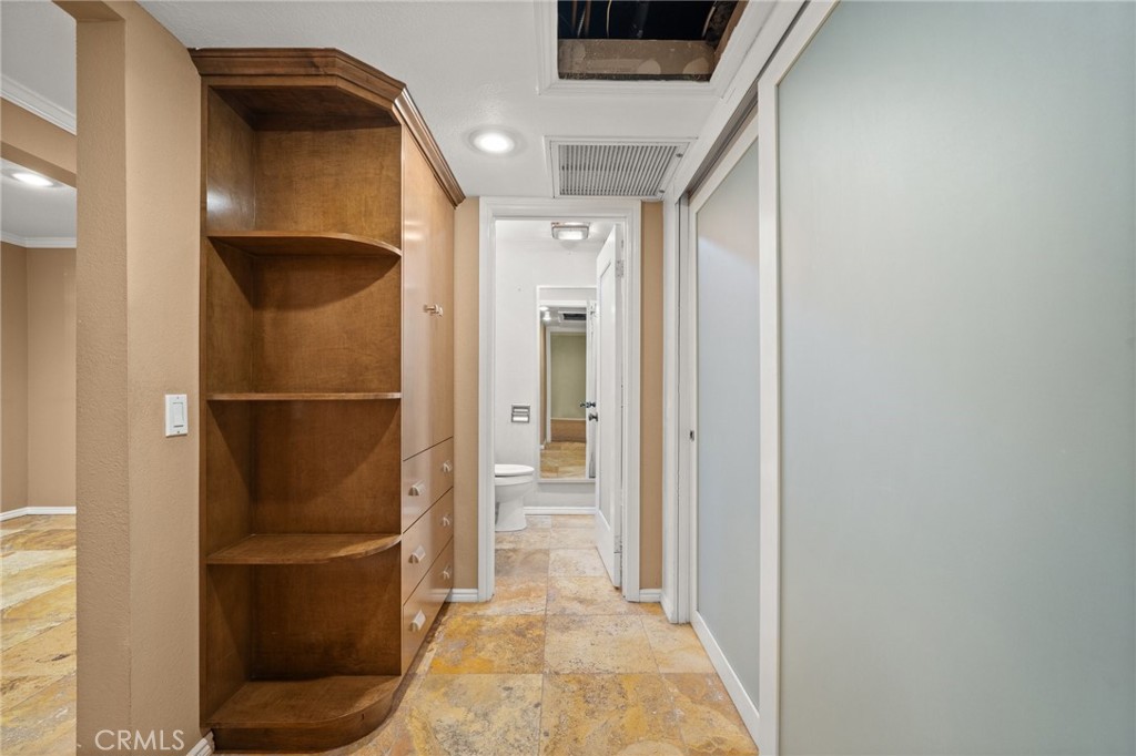 950 N Kings Road 160