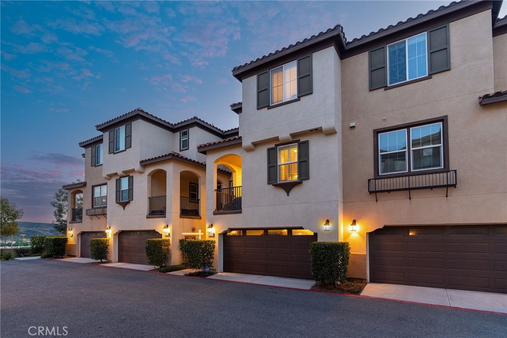 22124 Barrington Way