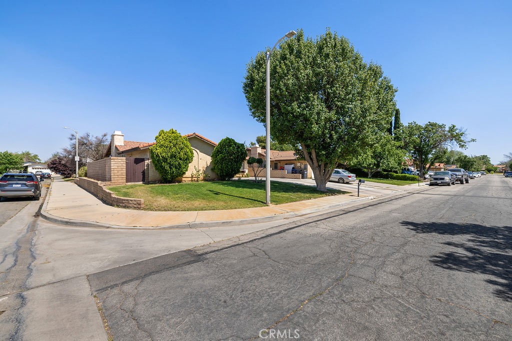 44668 13th Street E