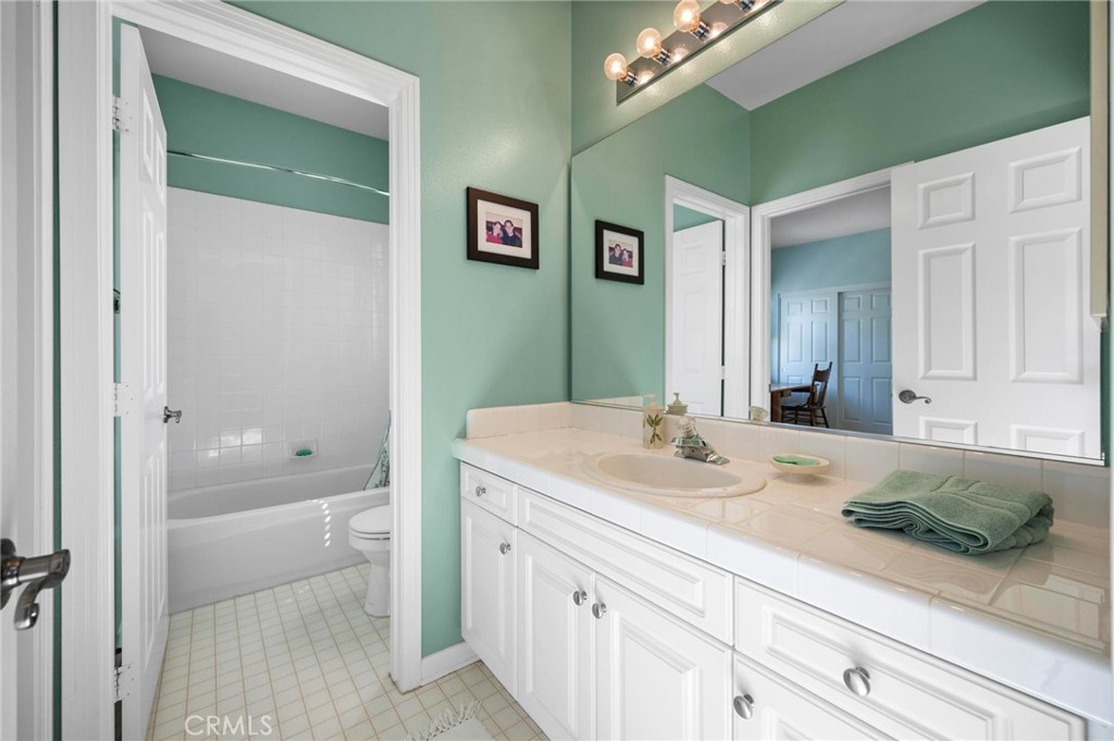 3262 Bluebird Circle