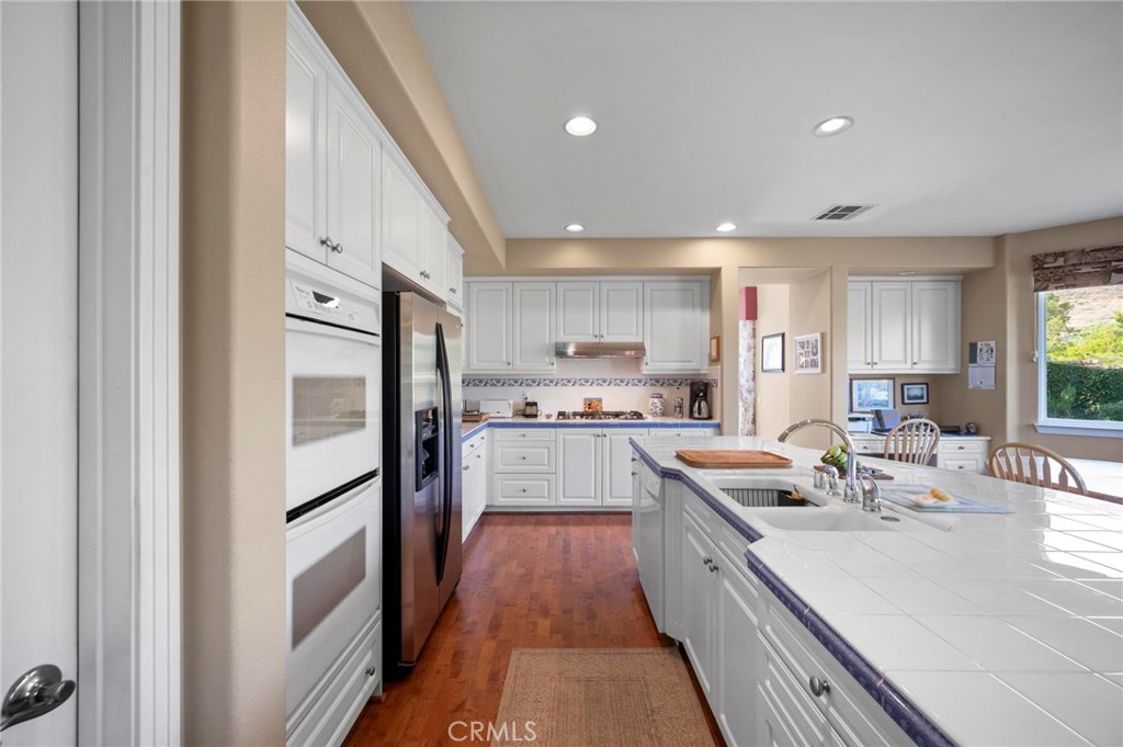 3262 Bluebird Circle