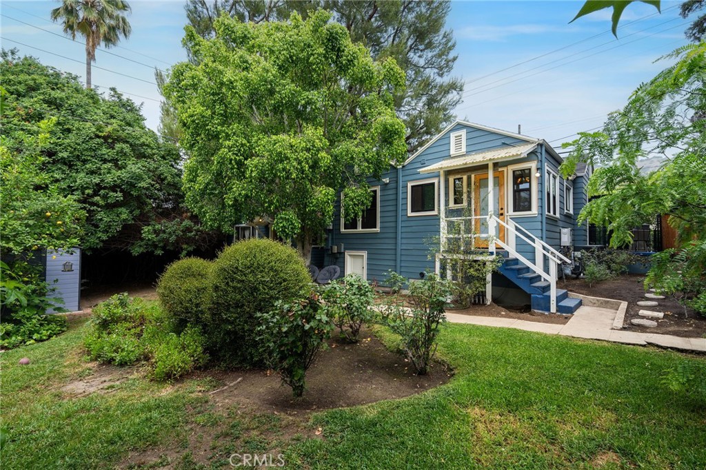 1812 Las Flores Drive