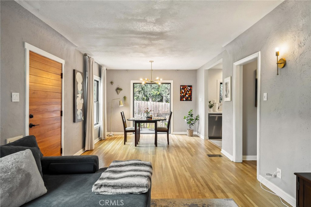 1812 Las Flores Drive