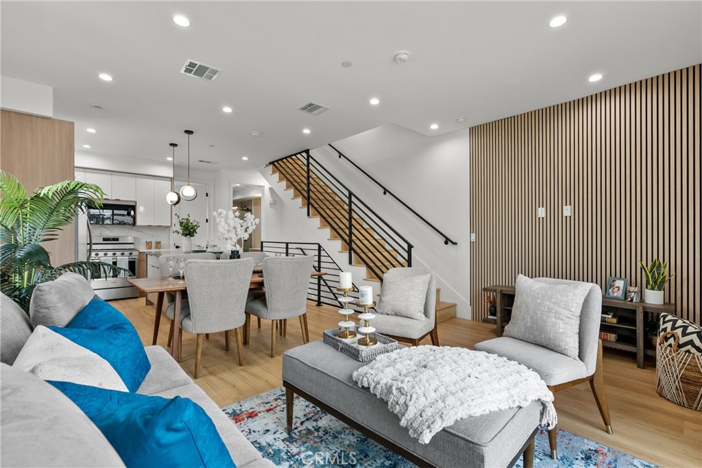 201 S Westlake Ave Unit #203