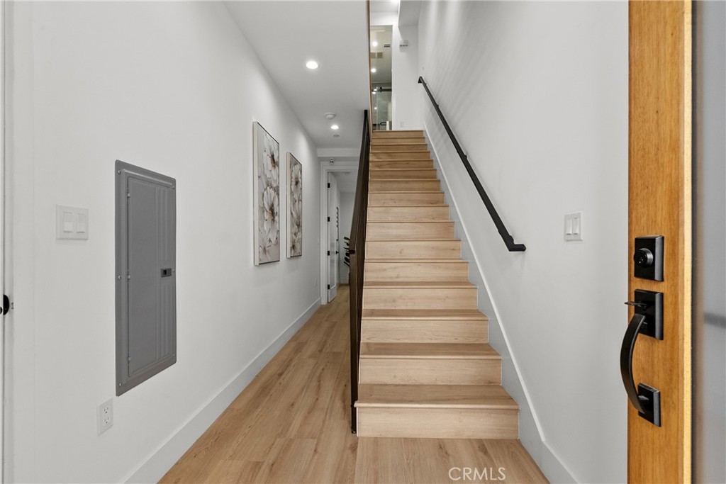 201 S Westlake Ave Unit #203