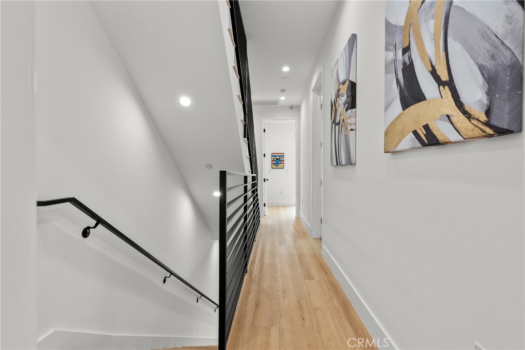 201 S Westlake Ave Unit #203