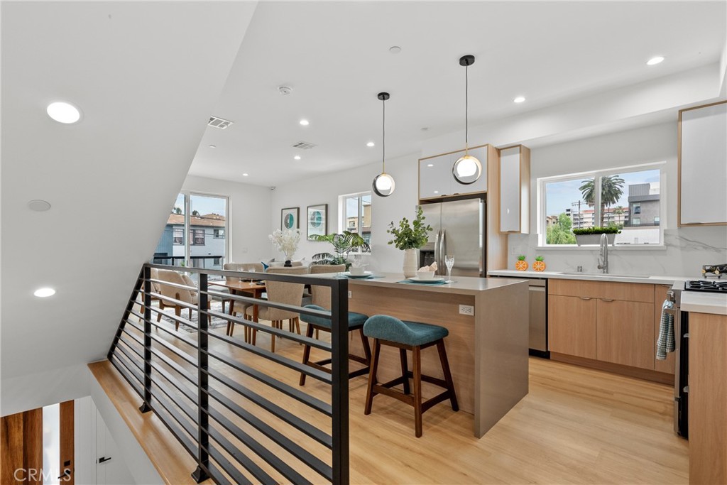 201 S Westlake Ave Unit #203