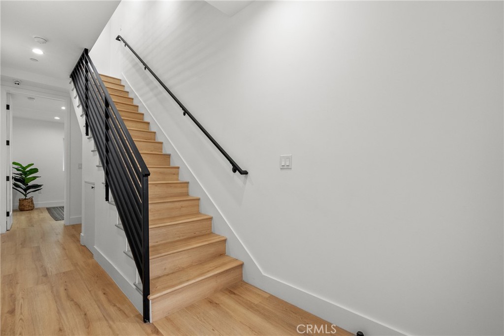 201 S Westlake Ave Unit #203
