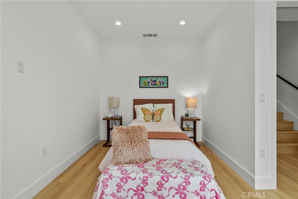 201 S Westlake Ave Unit #203