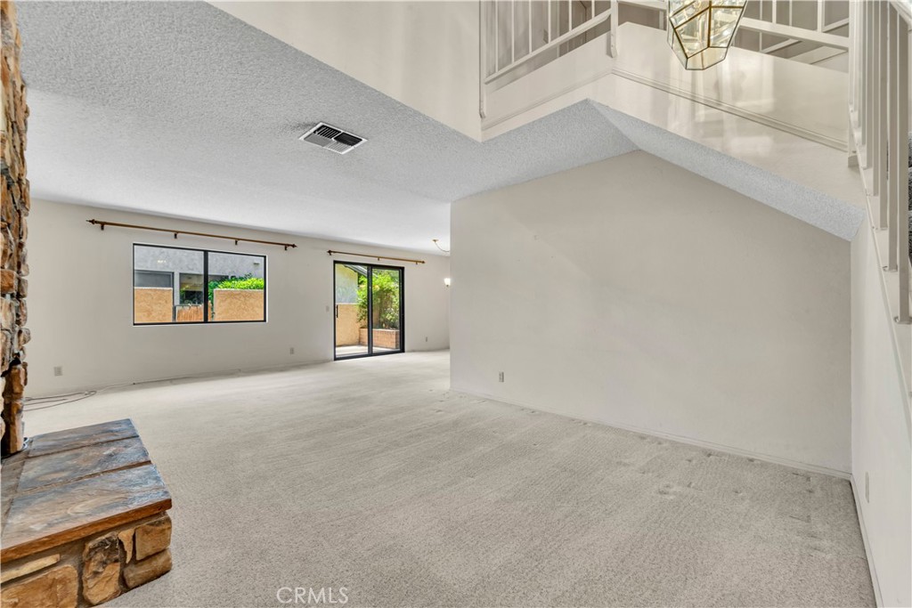 204 Hawk Lane