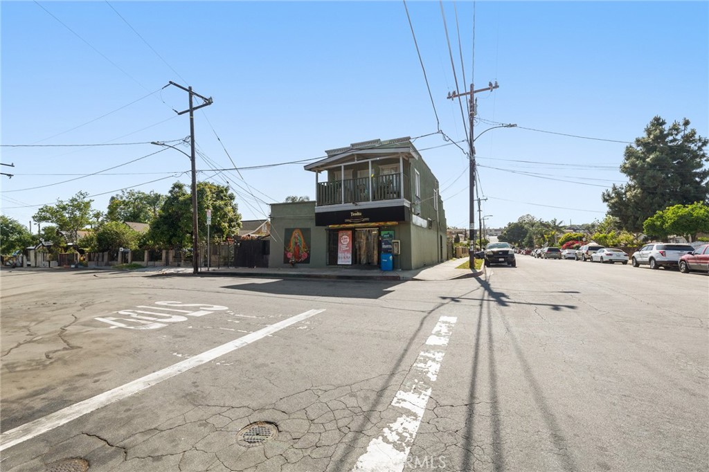 601 S Record Avenue