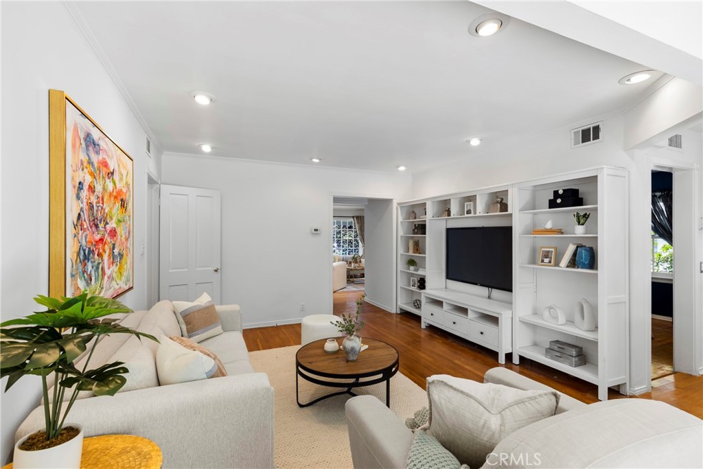 3966 Alcove Avenue