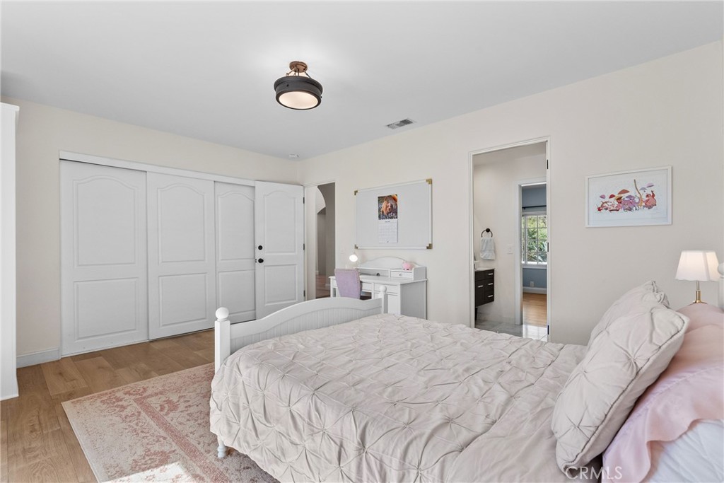 25174 Mulholland Highway