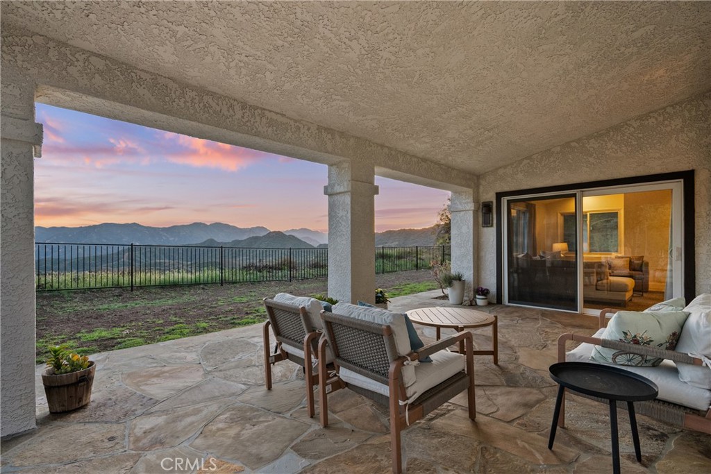 25174 Mulholland Highway