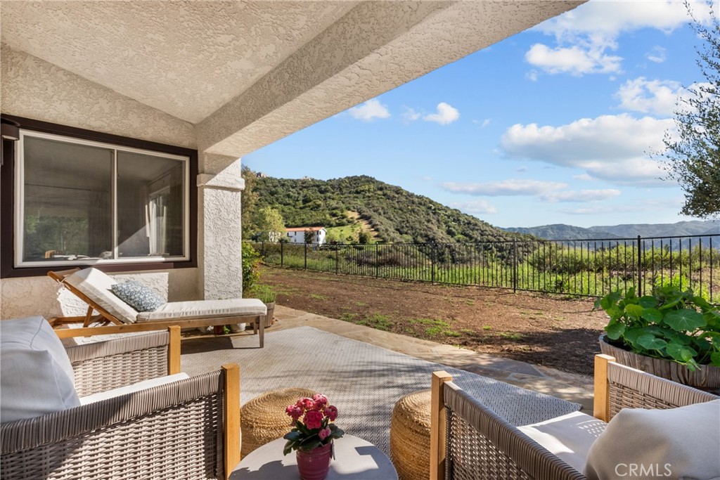 25174 Mulholland Highway