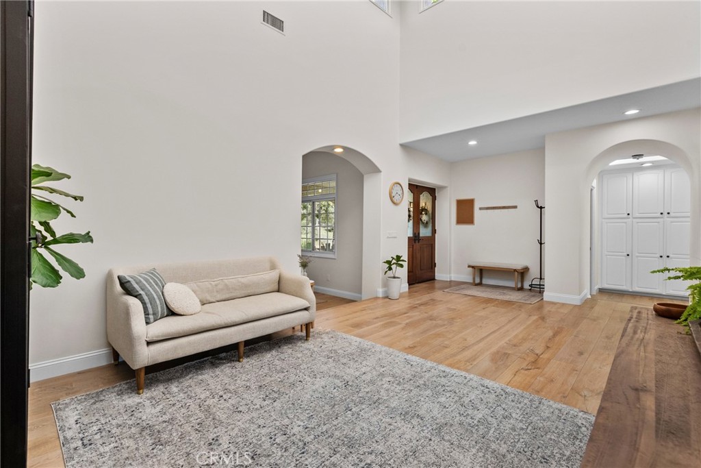 25174 Mulholland Highway