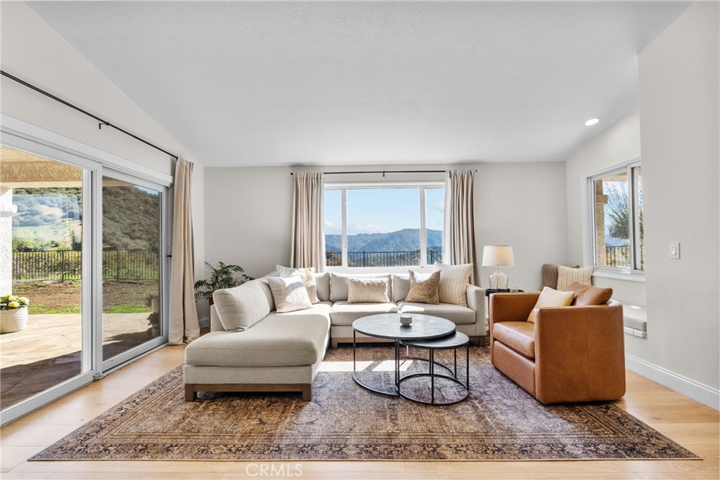 25174 Mulholland Highway