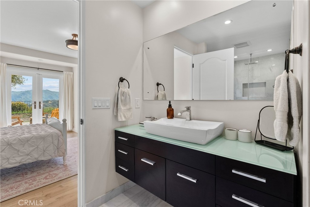 25174 Mulholland Highway