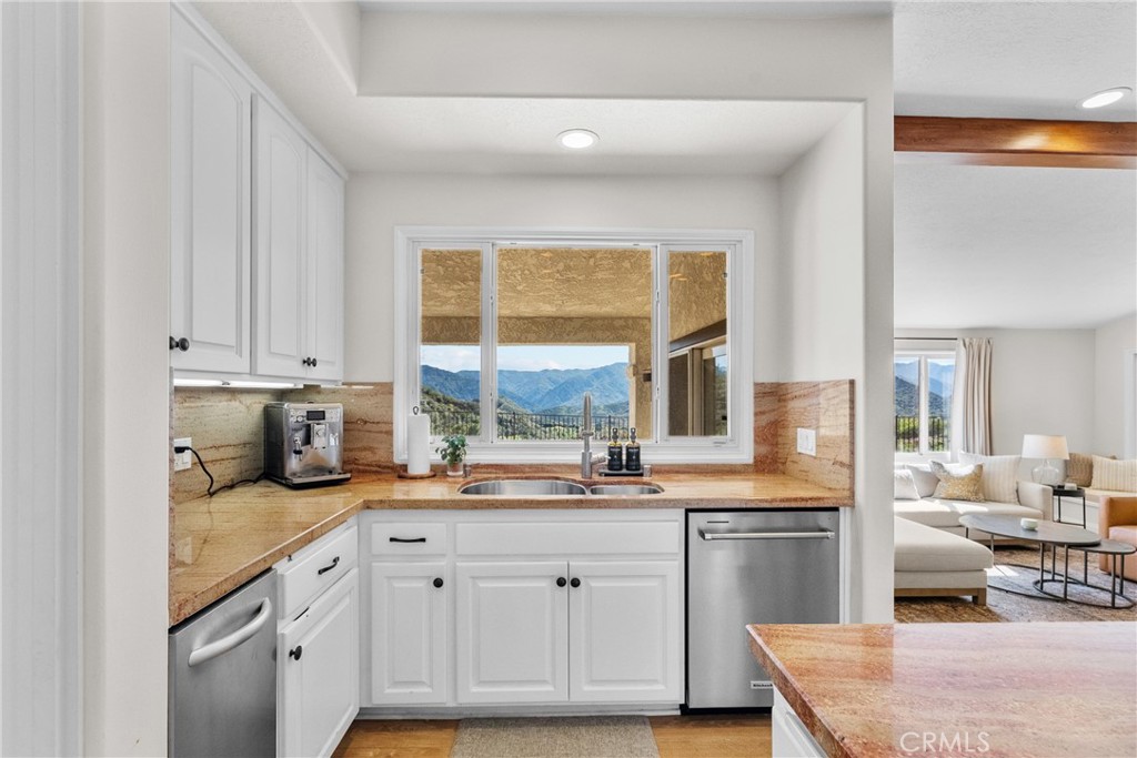 25174 Mulholland Highway