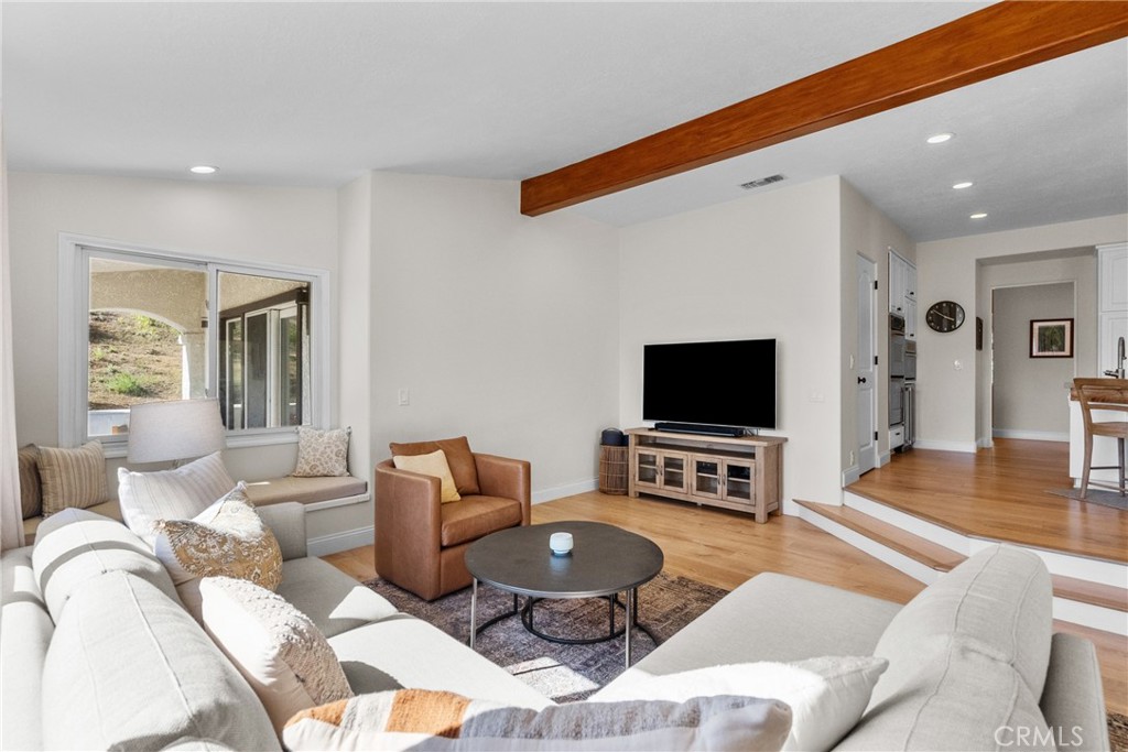 25174 Mulholland Highway