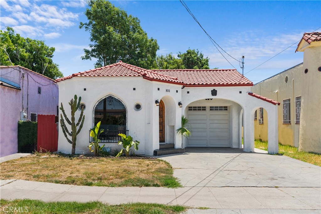 832 W 95th Street