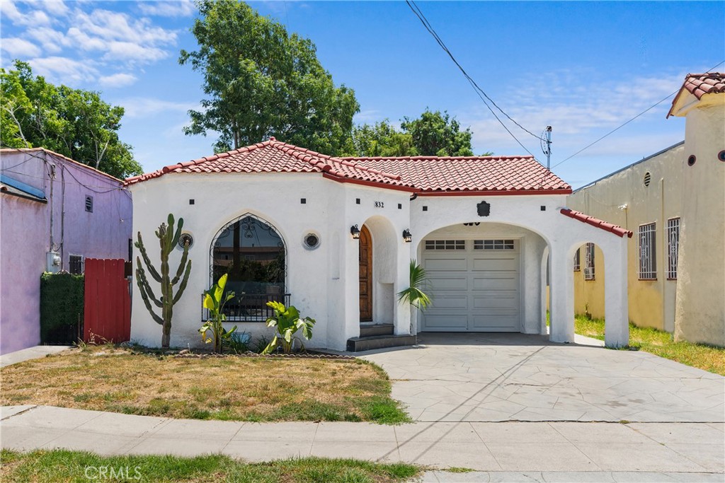 832 W 95th Street