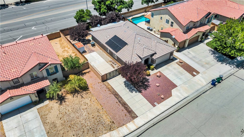 43627 Rialto Drive