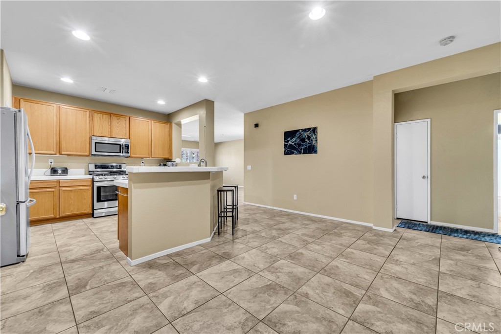 43627 Rialto Drive