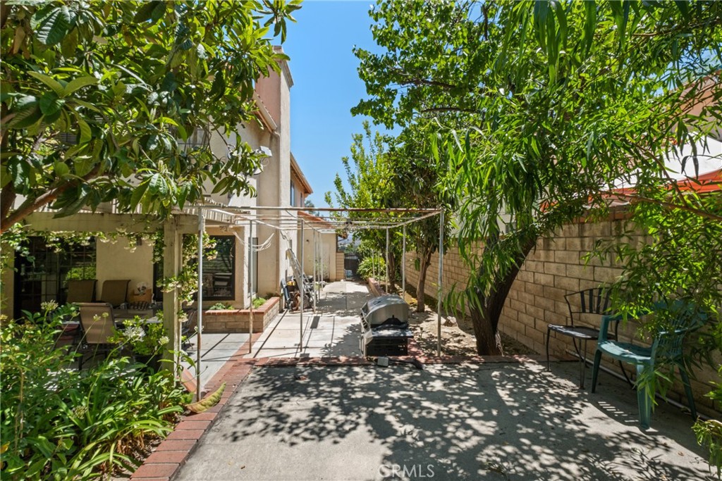 25215 Hazelcrest Lane