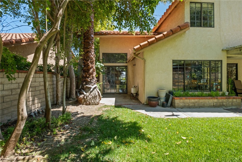 25215 Hazelcrest Lane