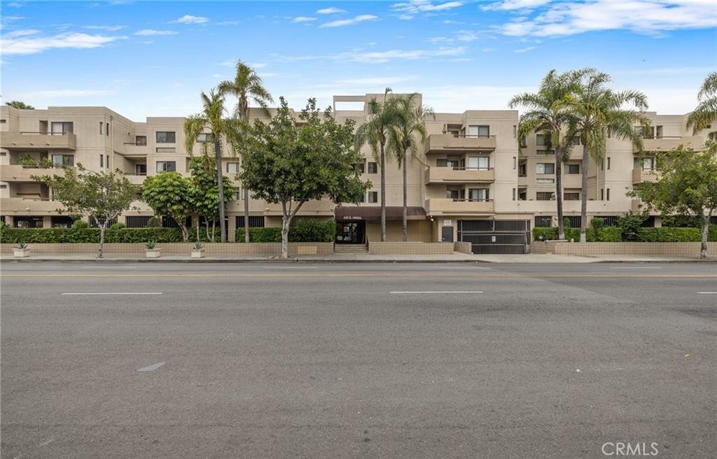 435 S Virgil Avenue 225