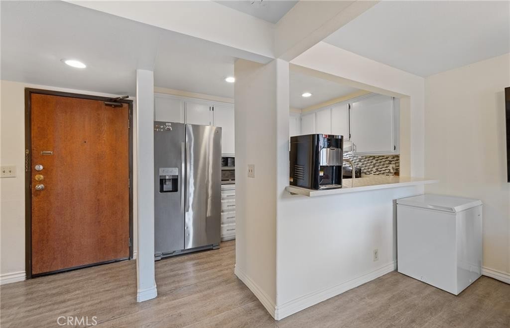 435 S Virgil Avenue 225