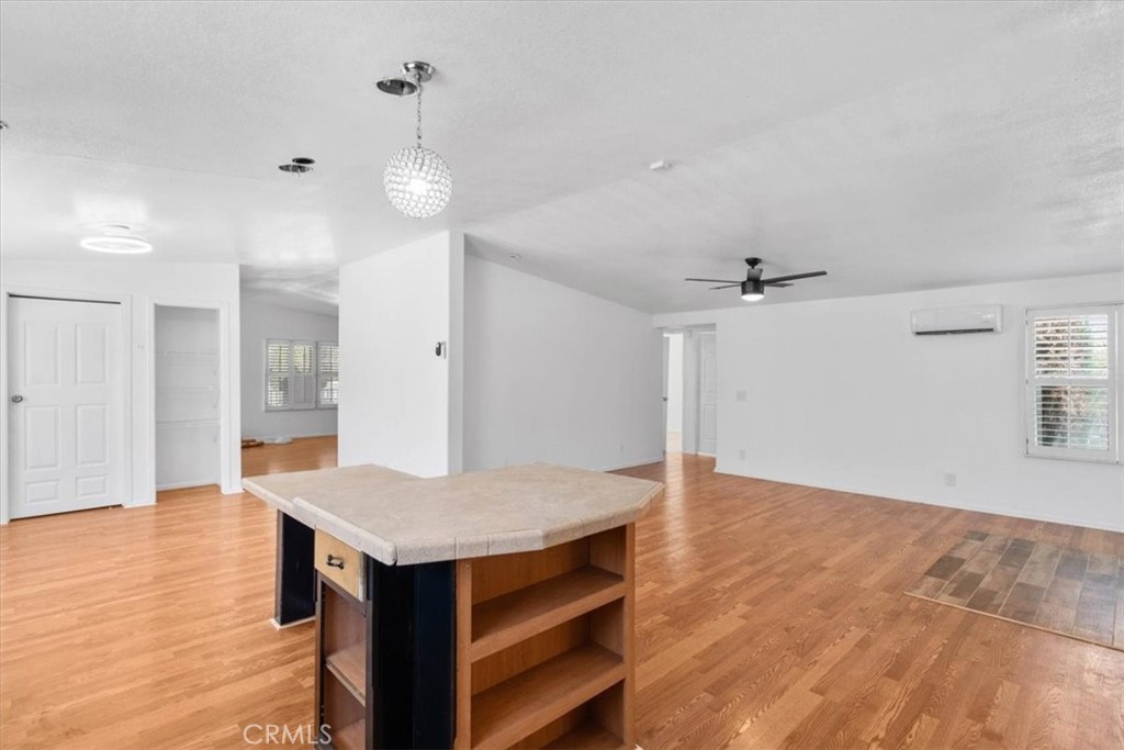 1225 N Alessandro Street