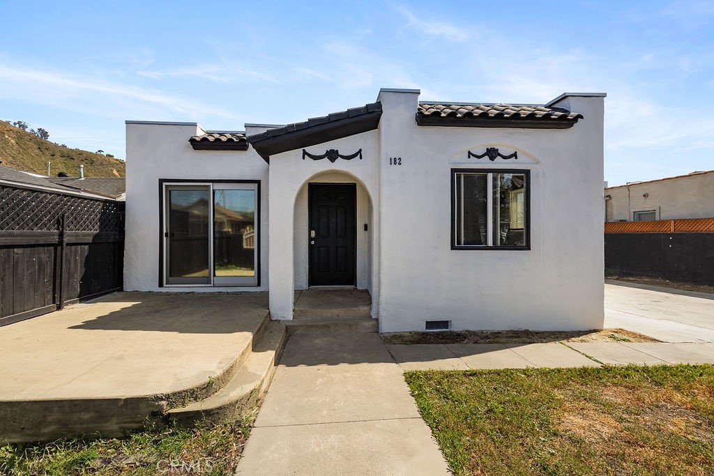182 E MacFarlane Drive