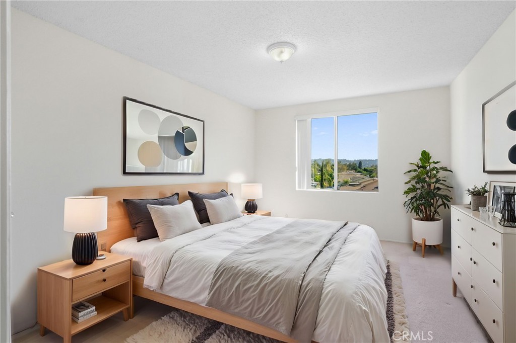 12830 Burbank Boulevard 320