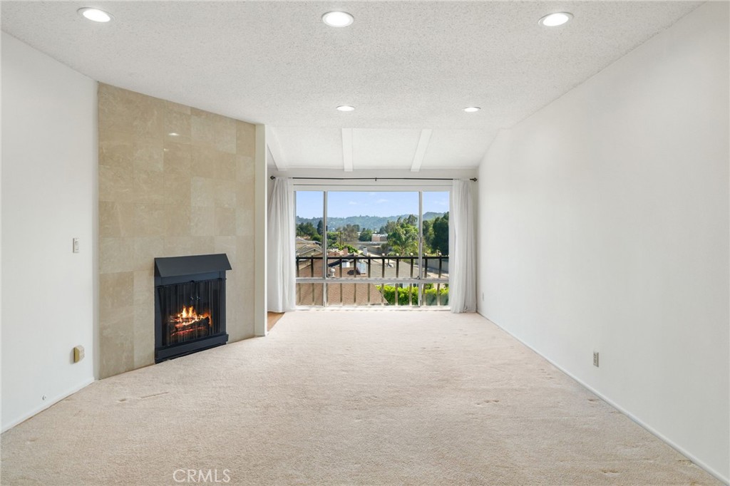 12830 Burbank Boulevard 320