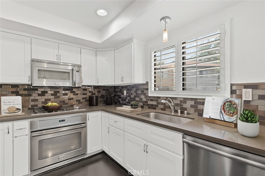 21800 Marylee Street 58