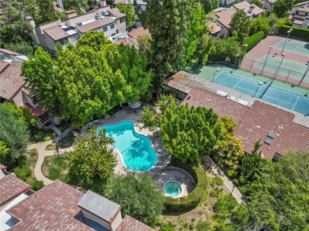 21800 Marylee Street 58