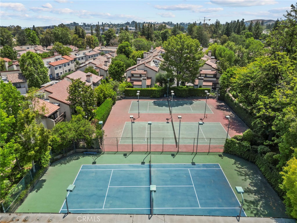 21800 Marylee Street 58