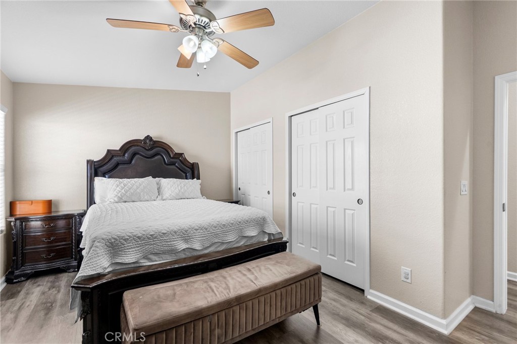 11401 Topanga Canyon Boulevard 35