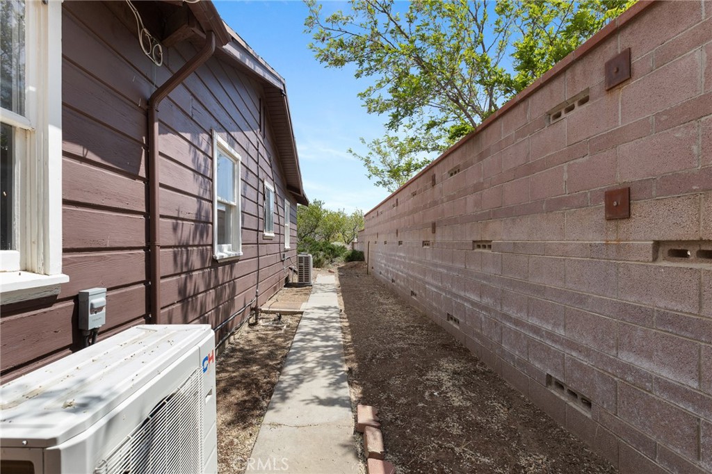 18333 Lancaster Road