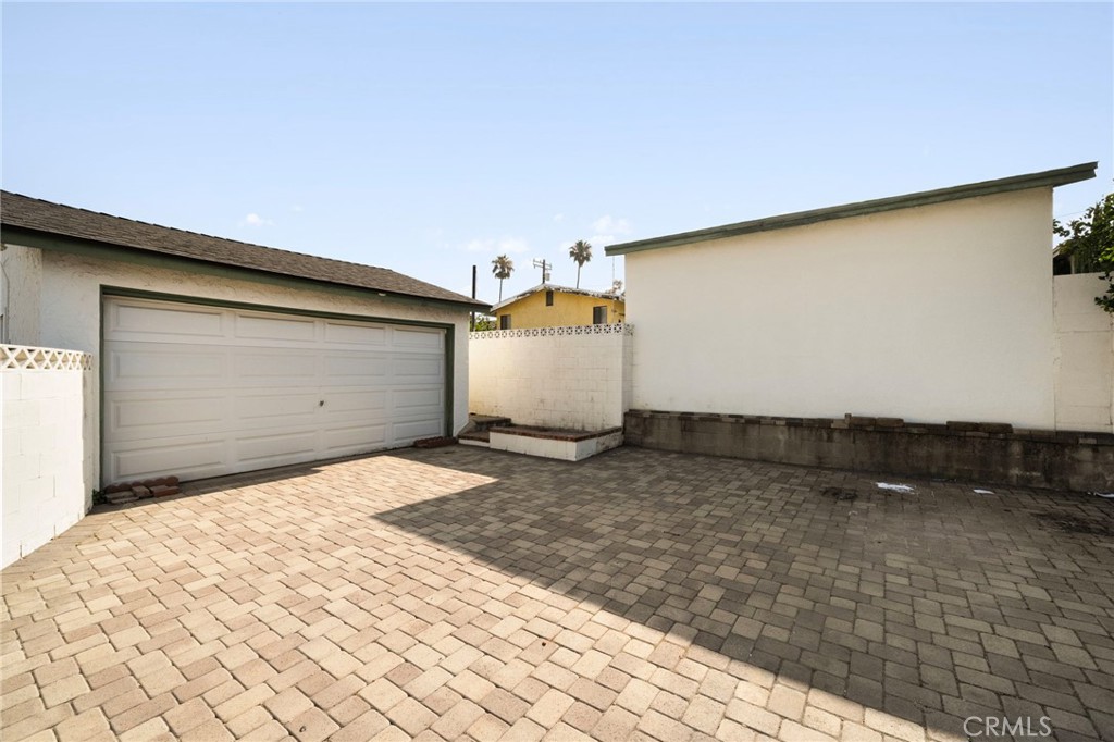 11008 Quill Avenue