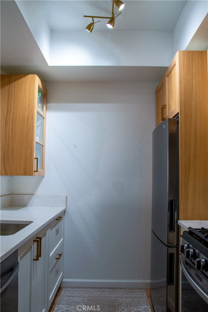 19350 Sherman Way 338
