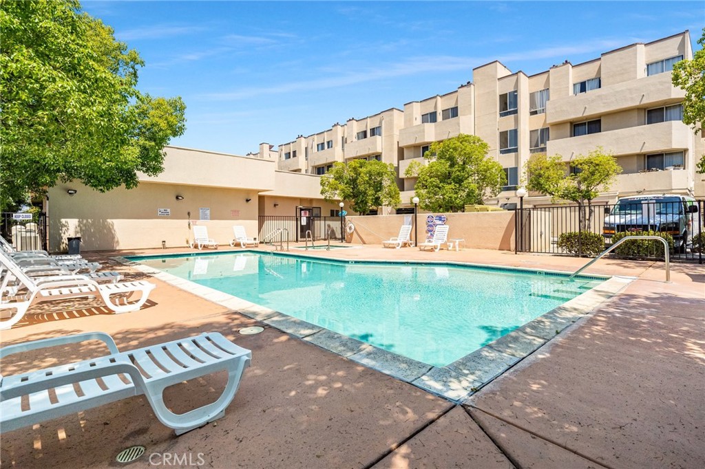 19350 Sherman Way 338