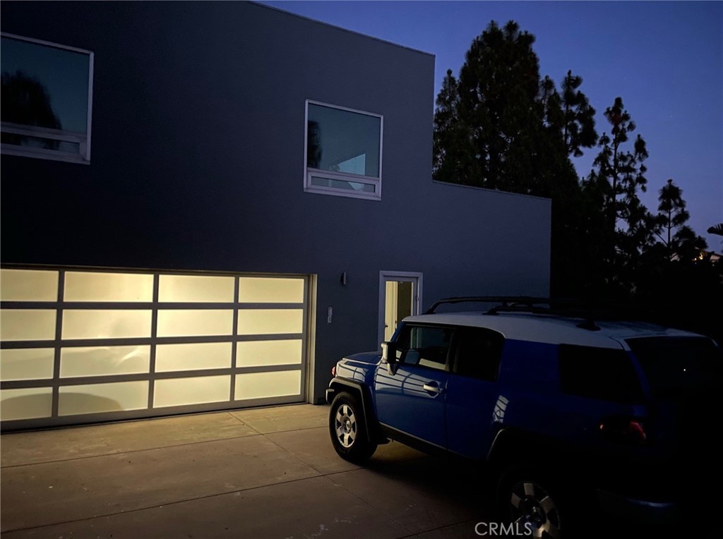 24764 W Saddle Peak Road