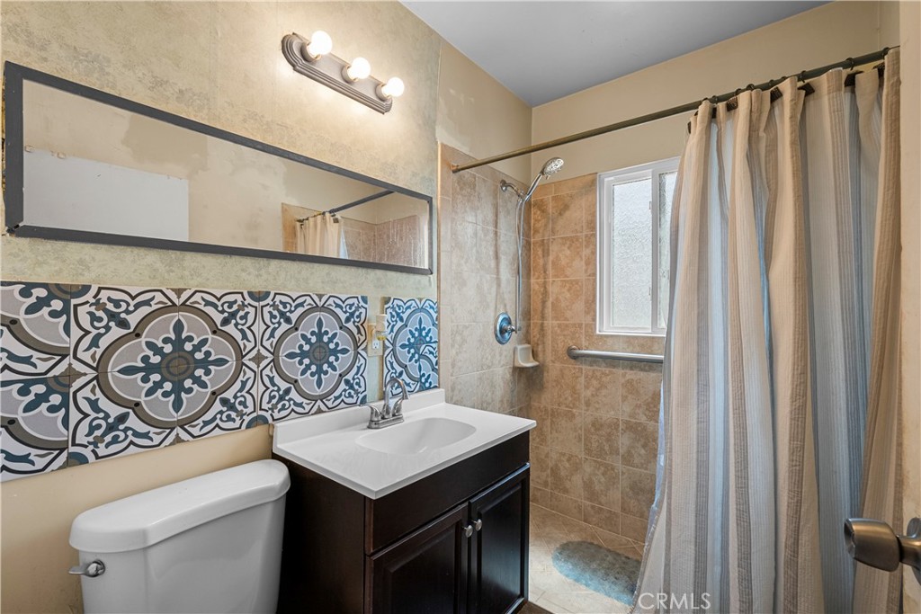 908 W 132nd Street